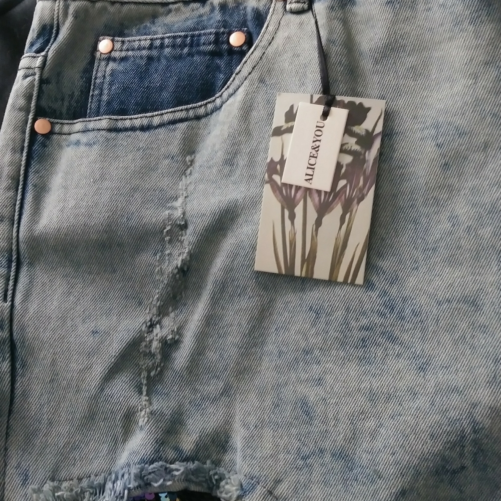 Jeans - Picture 8 of 10